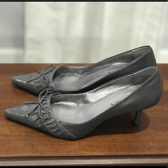 Ellen Tracy Elana pointed toe heels size - Picture 5 of 10